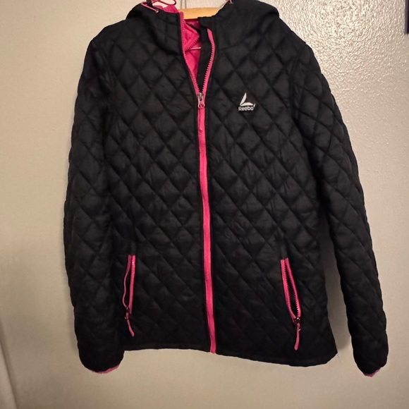 Reebok Black and Pink Quilted Hooded Jacket - Picture 2 of 12